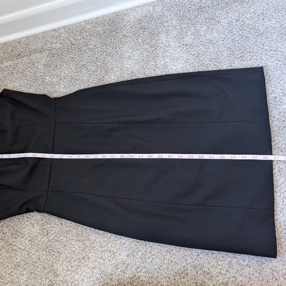 Of Mercer Fifth Avenue V-Back Sheath Dress, Size 2 - Picture 11 of 11